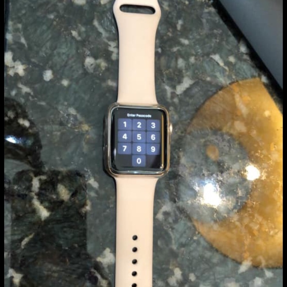Apple Watch - Picture 3 of 4